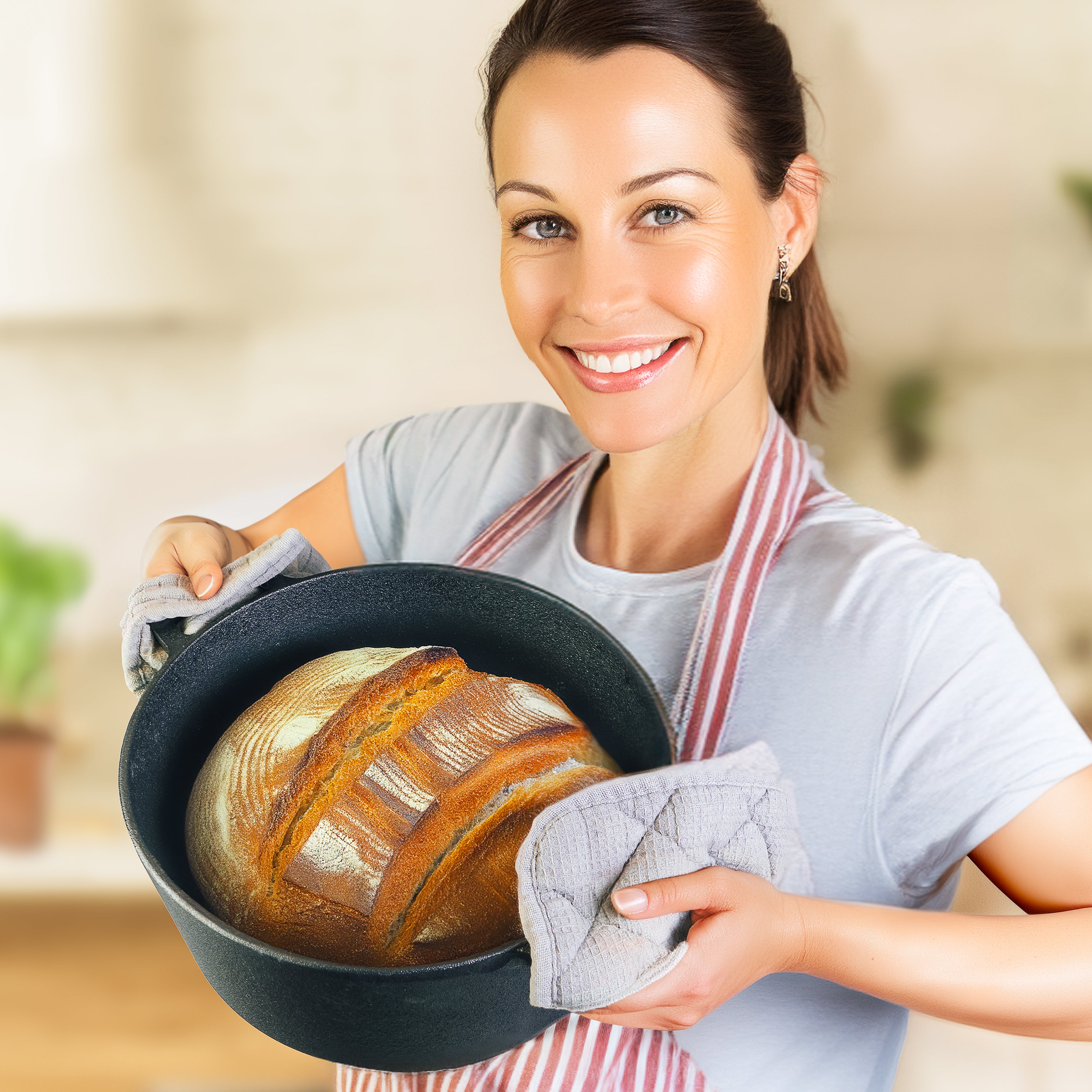 2-in-1 Gusseisen Brotbacktopf 4,7l mit Deckel und Gärkorb